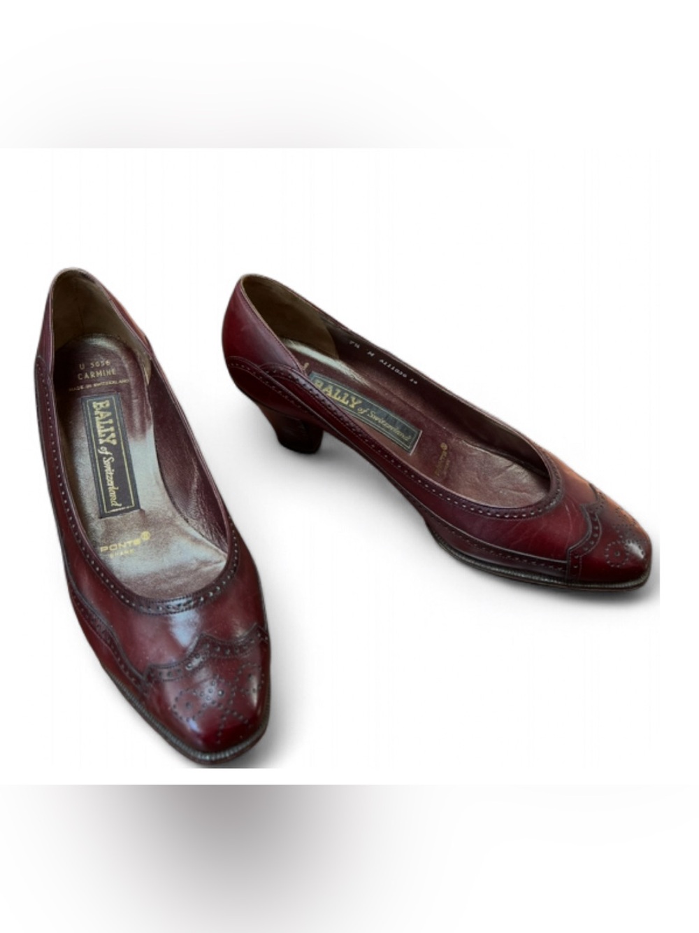 Bally of Switzerland vintage  low 2” wingtip brogue heels in carmine size 7.5